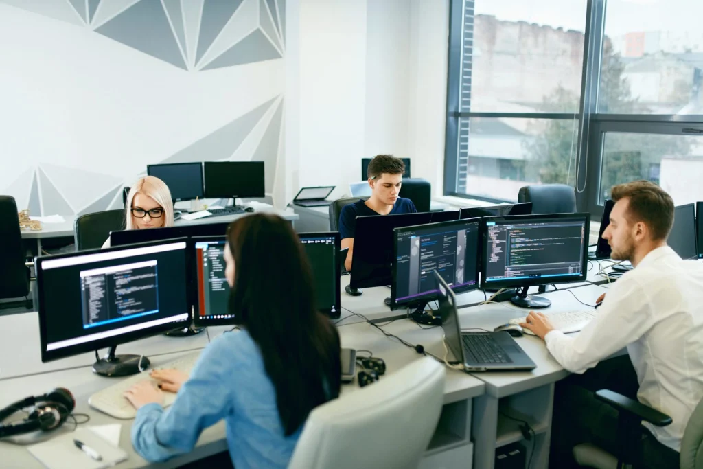 Токенмаксинг: співробітники великих IT-компаній змагаються, хто витратить більше токенів на обчислення