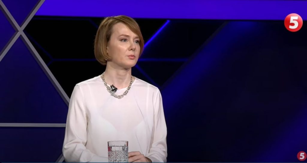 Лана Зеркаль: национальность и её общественная деятельность