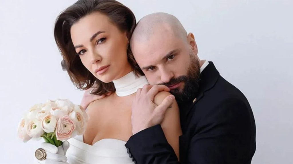 Колишня Дружина Розового: Биография, Личная Жизнь и Карьера