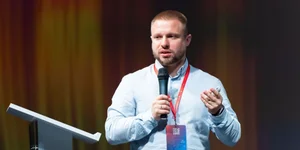 Інтерв'ю директора Департаменту кіберзахисту Держспецзв’язку Дмитра Пахольченка (Фото: Facebook/Держспецзв'язку)