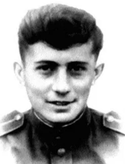 Григорий Бакланов Родители Фото: подробности биографии, семья и карьера